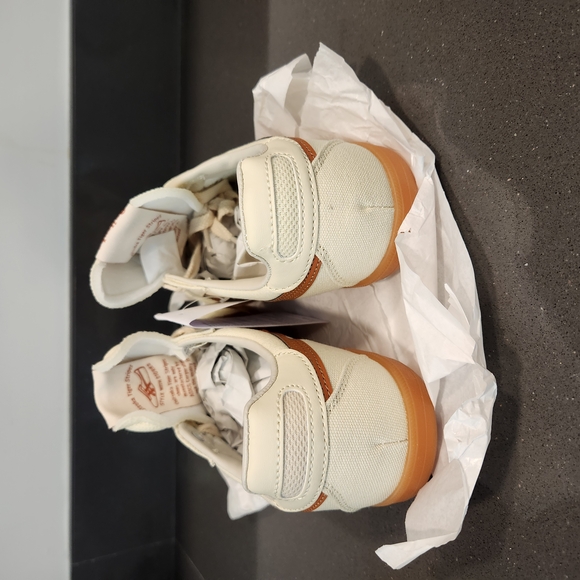 Onitsuka Tiger by Asics Men's Cream and Brown Sneakers - Picture 3 of 6